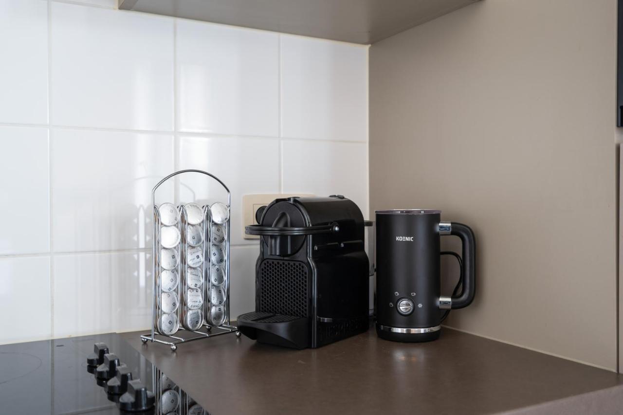 Shs Homes-Luxe Highrise, 2 Bedrooms, Kitchen, Free Parking, Stunning View, Large Tarrasse, Workspace ฮัสเซลต์ ภายนอก รูปภาพ